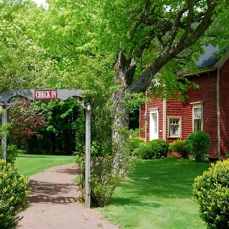 Bugaboo Cottages Summerside Exterior photo